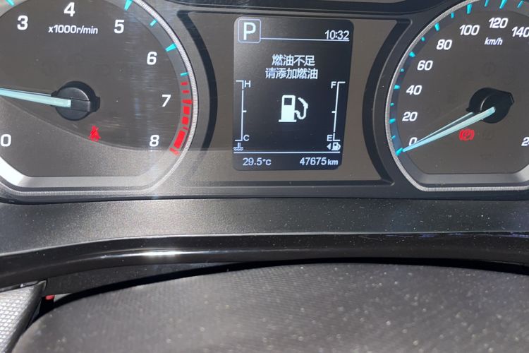 Used CHANGAN OSHAN X5 2021 Revised Version 1.5T DCT Luxury Edition Odometer Close Up
