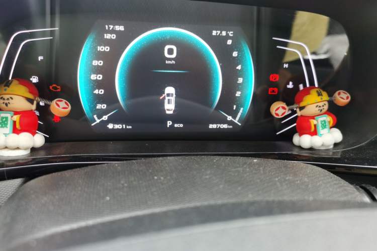 Used CHANGAN OSHAN X5 2021 1.5T DCT Luxury Edition Odometer Close Up
