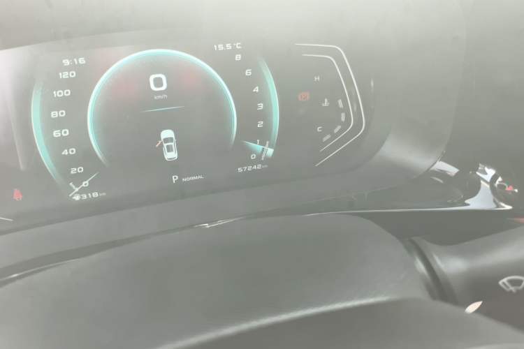 Used CHANGAN OSHAN X5 2021 1.5T DCT Prestige Edition Odometer Close Up