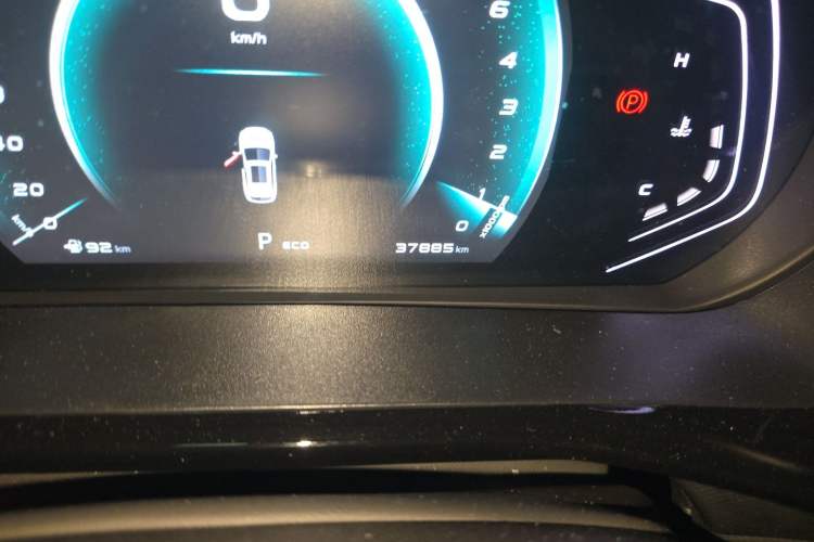 Used CHANGAN OSHAN X5 2021 1.5T DCT Prestige Edition Odometer Close Up