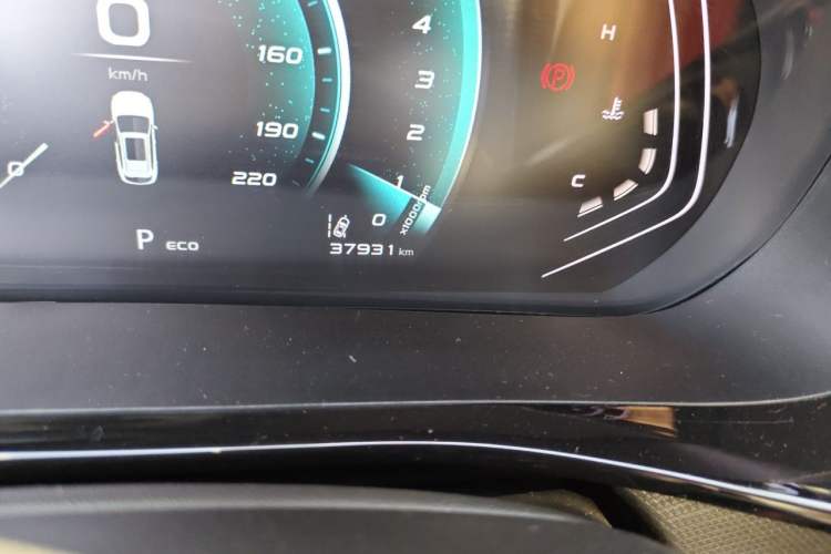 Used CHANGAN OSHAN X5 2021 1.5T DCT Flagship Edition Odometer Close Up