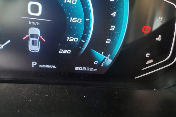 Used CHANGAN OSHAN X5 2021 1.5T DCT Prestige Edition Odometer Close Up