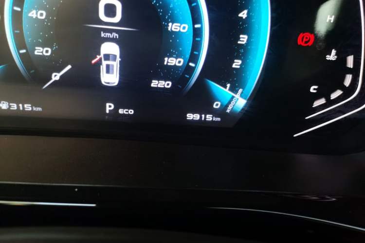 Used CHANGAN OSHAN X5 2021 1.5T DCT Prestige Edition Odometer Close Up
