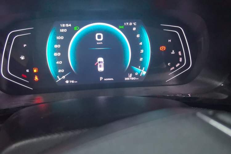 Used CHANGAN OSHAN X5 2021 1.5T DCT Flagship Edition Odometer Close Up