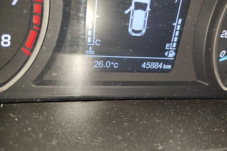 Used CHANGAN OSHAN X5 2021 1.6L CVT Comfort Model Odometer Close Up