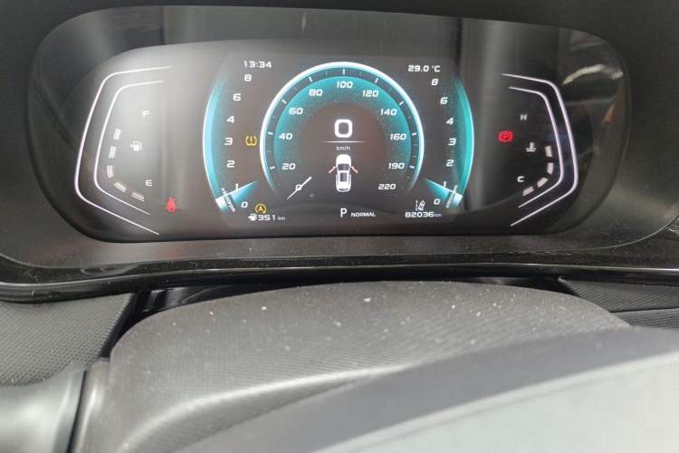 Used CHANGAN OSHAN X5 2021 1.5T DCT Flagship Edition Odometer Close Up