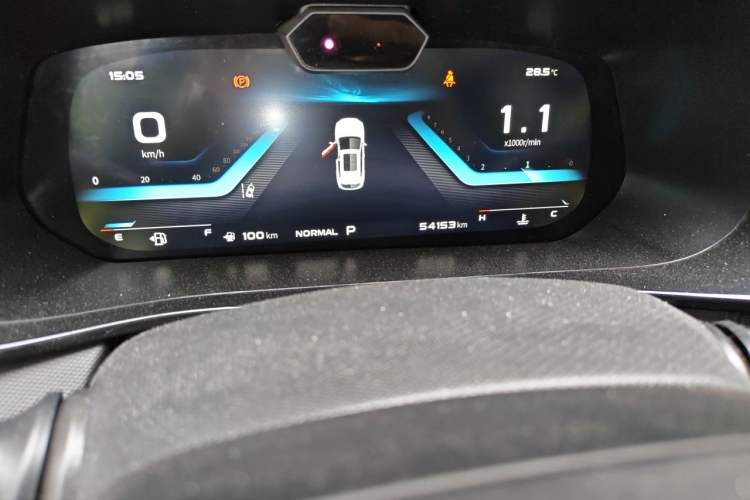 Used CHANGAN OSHAN X5 2021 1.5T DCT Flagship Edition Odometer Close Up