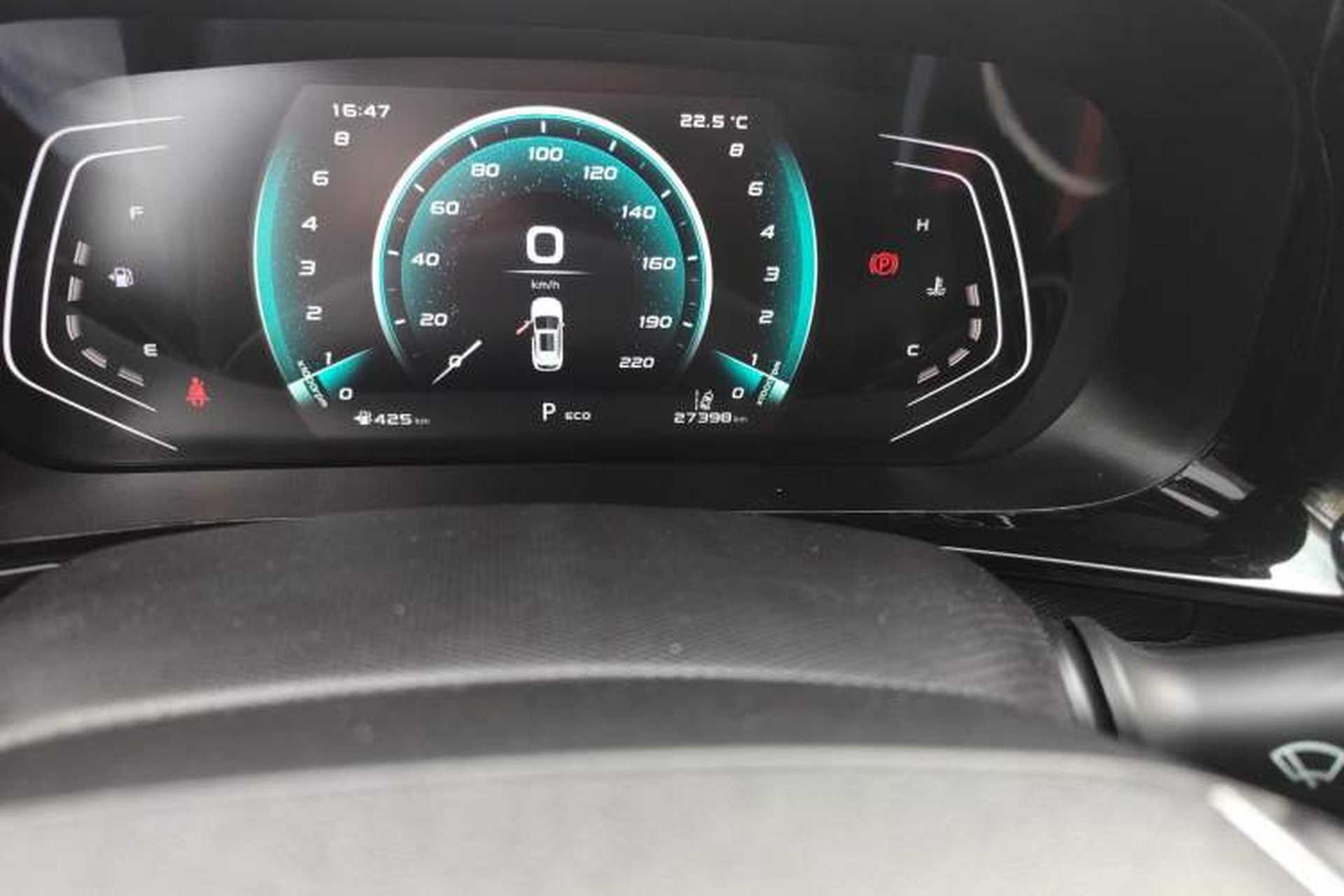 Used CHANGAN OSHAN X5 2021 1.5T DCT Flagship Edition Odometer Close Up