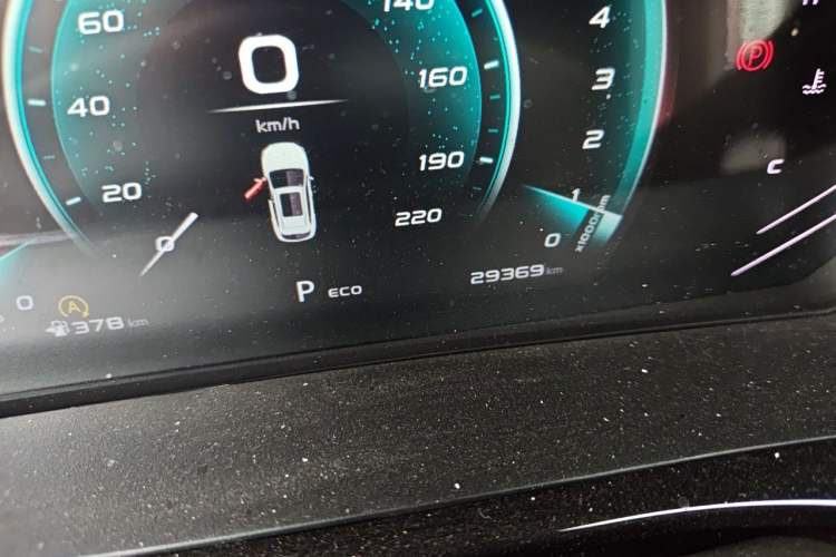 Used CHANGAN OSHAN X5 2021 1.5T DCT Prestige Edition Odometer Close Up