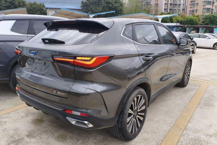 Used CHANGAN OSHAN X5 2021 1.5T DCT Prestige Edition Rear Right 45 Deg