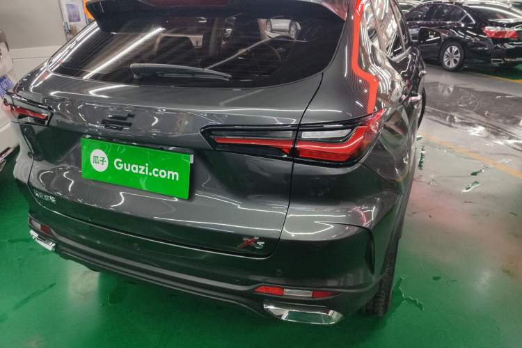 Used CHANGAN OSHAN X5 2021 Revised Version 1.6L Manual Luxury Edition Rear Right 45 Deg