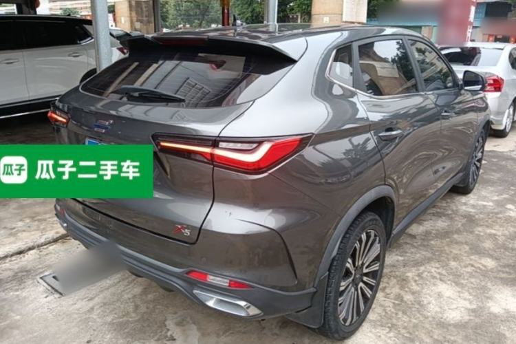 Used CHANGAN OSHAN X5 2021 1.6L CVT Luxury Model Rear Right 45 Deg