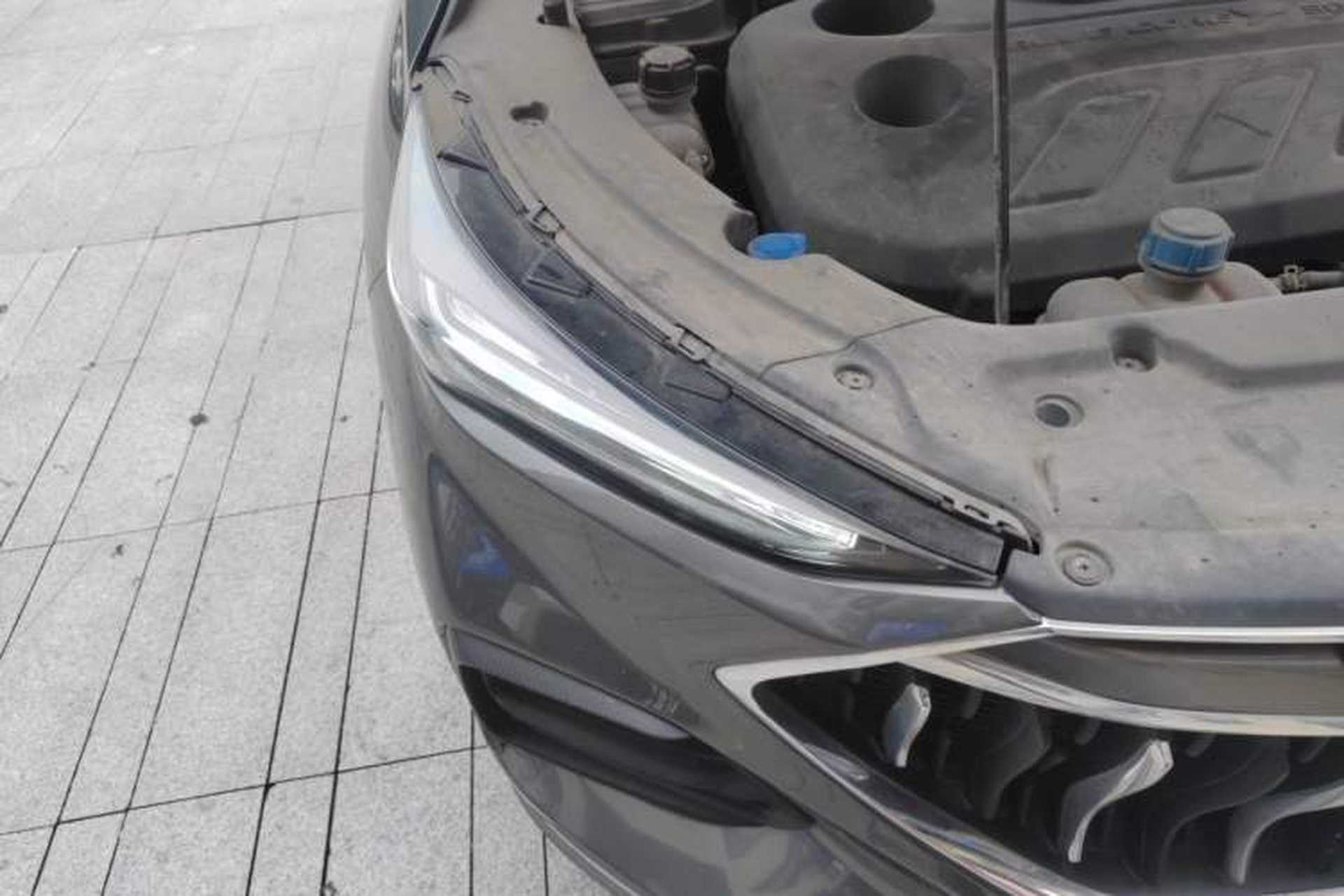 Used CHANGAN OSHAN X5 2021 1.5T DCT Flagship Edition Right Front Headlight