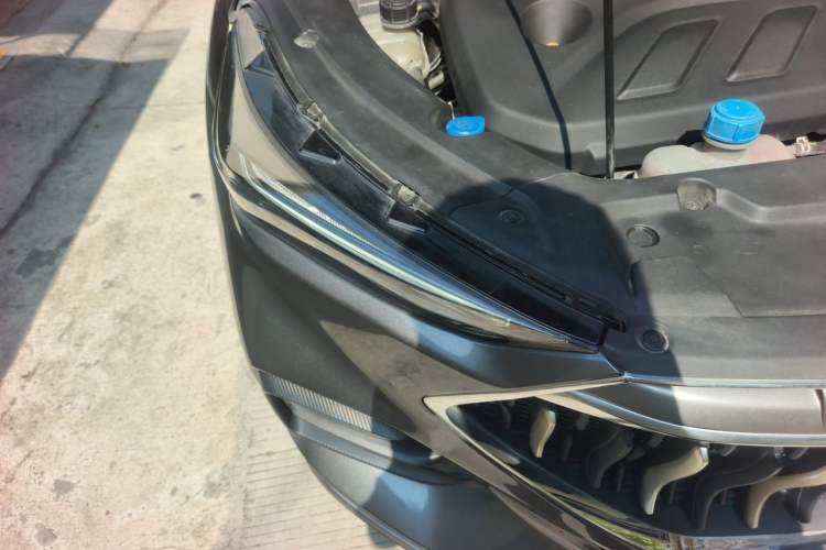 Used CHANGAN OSHAN X5 2021 1.5T DCT Prestige Edition Right Front Headlight