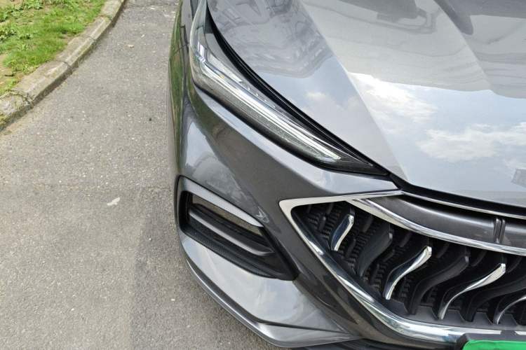 Used CHANGAN OSHAN X5 2021 1.5T DCT Flagship Edition Right Front Headlight