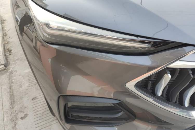 Used CHANGAN OSHAN X5 2021 1.5T DCT Prestige Edition Right Front Headlight