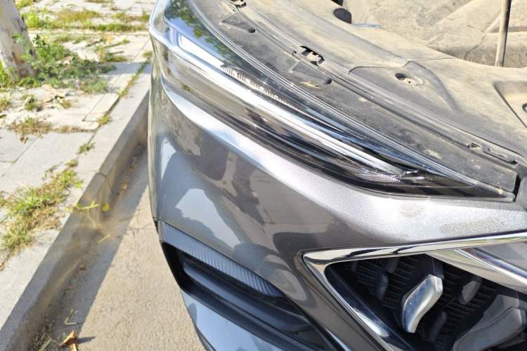 Used CHANGAN OSHAN X5 2021 1.5T DCT Flagship Edition Right Front Headlight