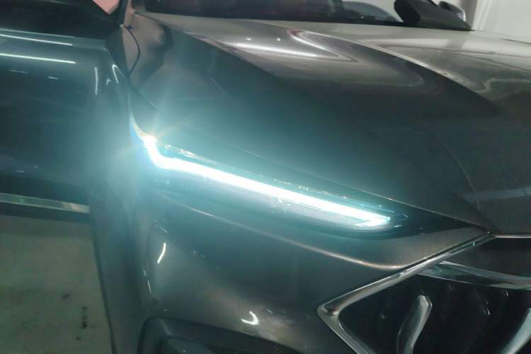 Used CHANGAN OSHAN X5 2021 1.5T DCT Flagship Edition Right Front Headlight