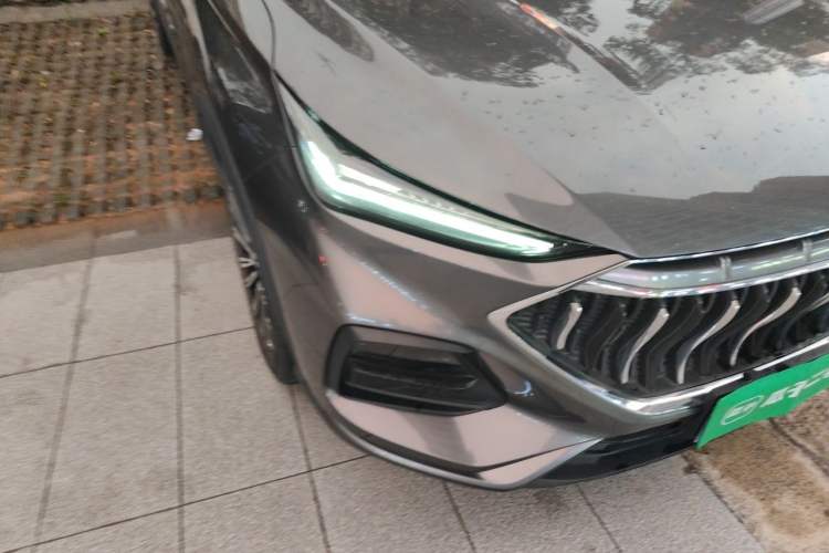 Used CHANGAN OSHAN X5 2021 1.6L CVT Comfort Model Right Front Headlight