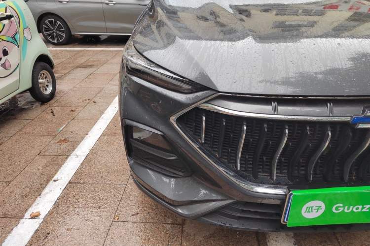 Used CHANGAN OSHAN X5 2021 1.6L CVT Luxury Model Right Front Headlight