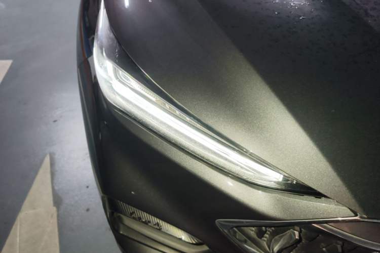 Used CHANGAN OSHAN X5 2021 1.5T DCT Prestige Edition Right Front Headlight