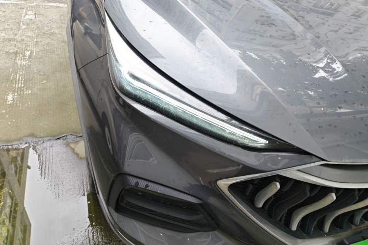 Used CHANGAN OSHAN X5 2021 1.5T DCT Flagship Edition Right Front Headlight
