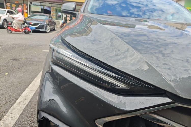 Used CHANGAN OSHAN X5 2021 1.5T DCT Prestige Edition Right Front Headlight