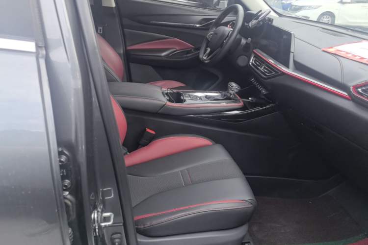Used CHANGAN OSHAN X5 2021 Revised Version 1.5T DCT Luxury Edition Right Front Seat
