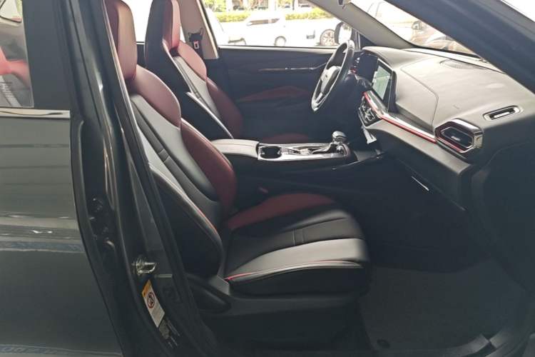 Used CHANGAN OSHAN X5 2021 1.5T DCT Flagship Edition Right Front Seat