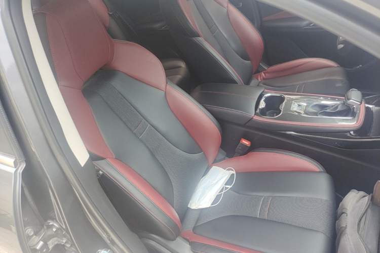Used CHANGAN OSHAN X5 2021 1.5T DCT Prestige Edition Right Front Seat