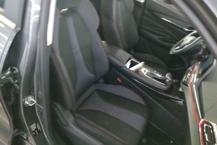 Used CHANGAN OSHAN X5 2021 Revised Version 1.6L CVT Luxury Edition Right Front Seat