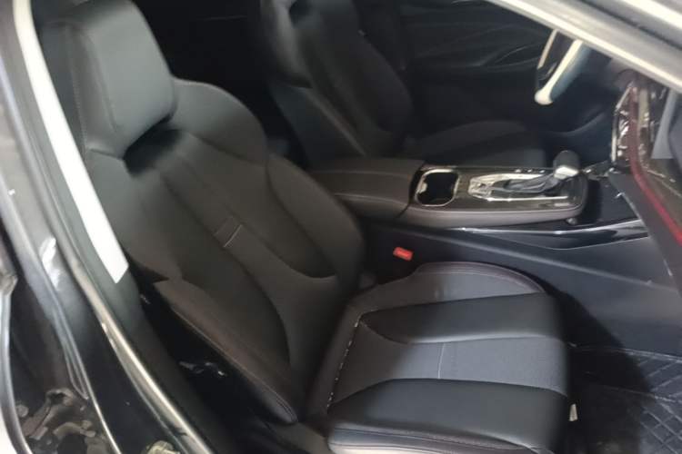 Used CHANGAN OSHAN X5 2021 1.5T DCT Prestige Edition Right Front Seat