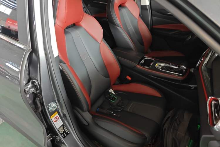 Used CHANGAN OSHAN X5 2021 1.5T DCT Prestige Edition Right Front Seat
