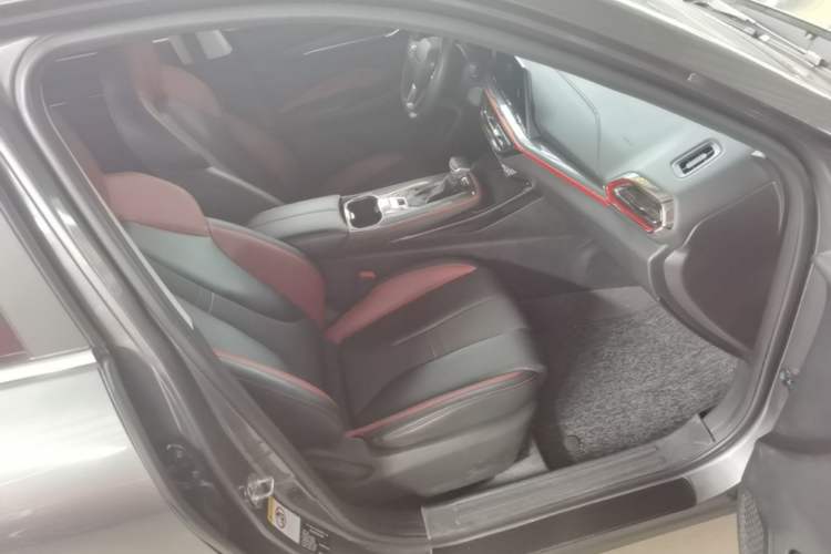 Used CHANGAN OSHAN X5 2021 1.5T DCT Flagship Edition Right Front Seat