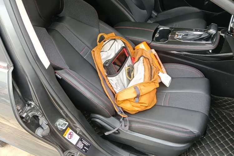 Used CHANGAN OSHAN X5 2021 1.6L CVT Luxury Model Right Front Seat