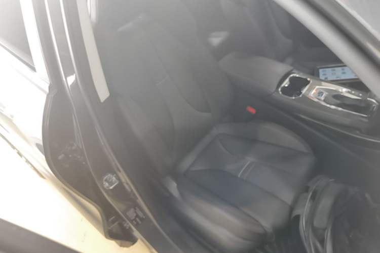 Used CHANGAN OSHAN X5 2021 Revised Version 1.5T DCT Luxury Edition Right Front Seat