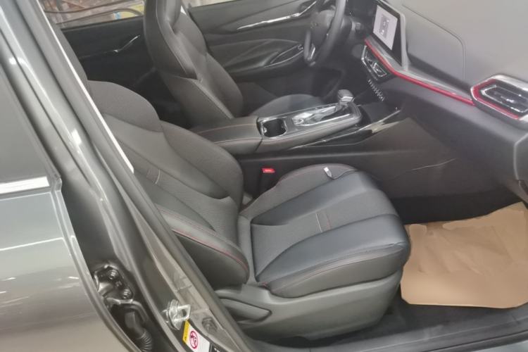 Used CHANGAN OSHAN X5 2021 1.5T DCT Prestige Edition Right Front Seat
