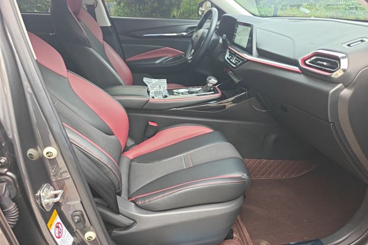 Used CHANGAN OSHAN X5 2021 1.5T DCT Prestige Edition Right Front Seat