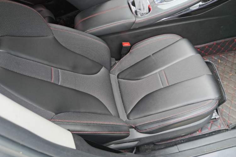 Used CHANGAN OSHAN X5 2021 1.5T DCT Prestige Edition Right Front Seat