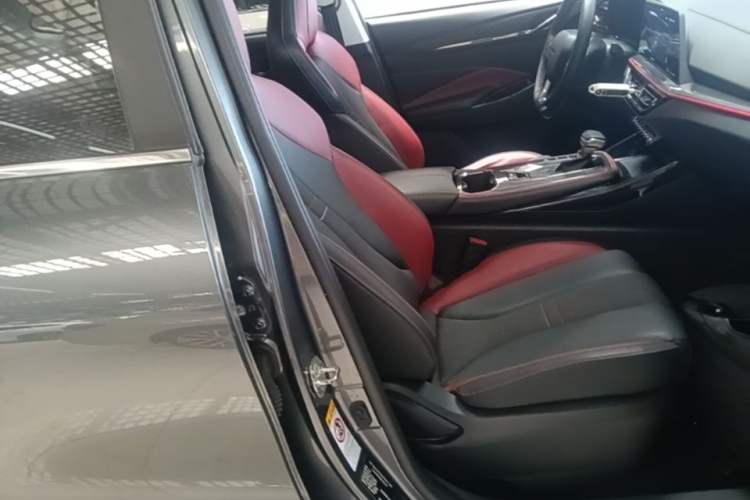 Used CHANGAN OSHAN X5 2021 1.5T DCT Flagship Edition Right Front Seat
