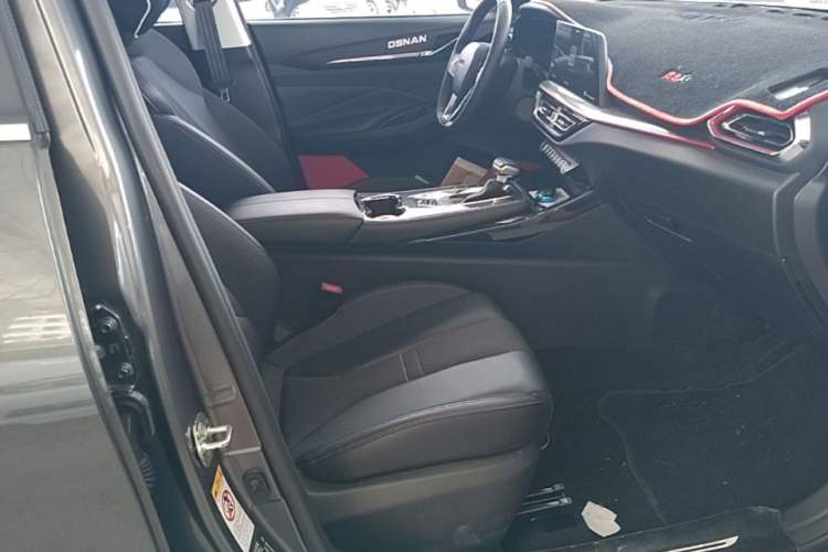 Used CHANGAN OSHAN X5 2021 1.6L CVT Luxury Model Right Front Seat