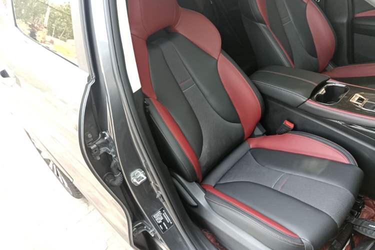Used CHANGAN OSHAN X5 2021 Revised Version 1.5T DCT Luxury Edition Right Front Seat