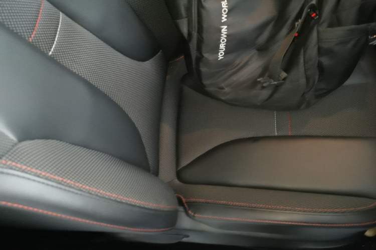 Used CHANGAN OSHAN X5 2021 1.5T DCT Luxury Edition Right Front Seat