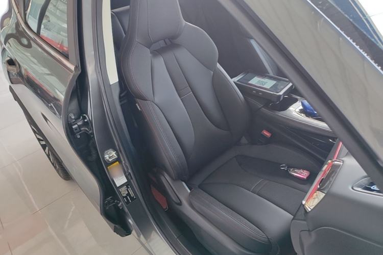 Used CHANGAN OSHAN X5 2021 1.5T DCT Prestige Edition Right Front Seat