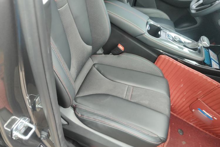 Used CHANGAN OSHAN X5 2021 Revised Version 1.5T DCT Luxury Edition Right Front Seat