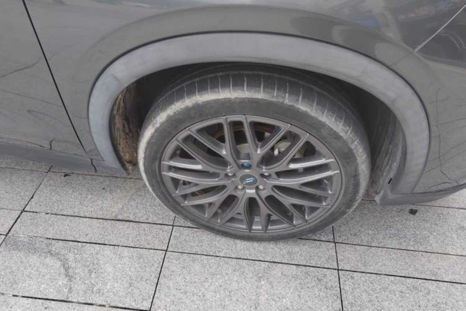 Used CHANGAN OSHAN X5 2021 1.5T DCT Flagship Edition Right Front Wheel Hub
