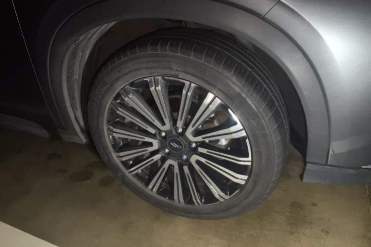 Used CHANGAN OSHAN X5 2021 1.6L CVT Comfort Model Right Front Wheel Hub