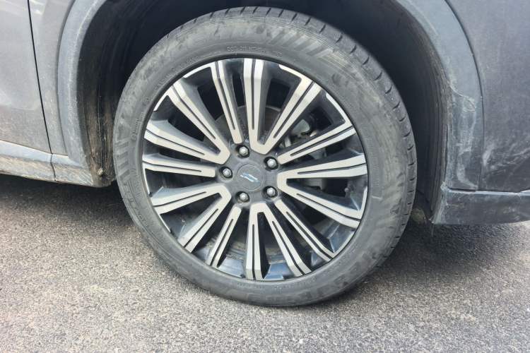 Used CHANGAN OSHAN X5 2021 1.6L CVT Luxury Model Right Front Wheel Hub
