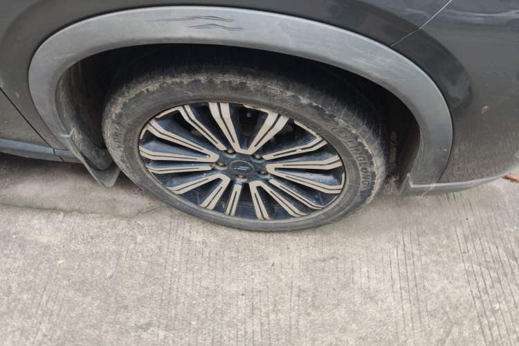 Used CHANGAN OSHAN X5 2021 1.5T DCT Luxury Edition Right Front Wheel Hub