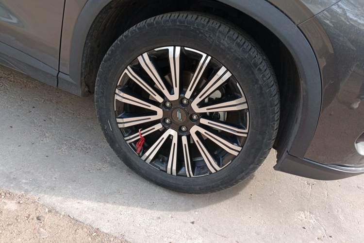 Used CHANGAN OSHAN X5 2021 1.6L CVT Luxury Model Right Front Wheel Hub
